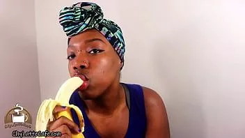 Afspelen Mama banaan pijpbeurt harig poesje plagen door ebony milf chy latte