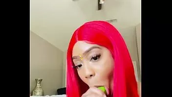Oynat Benim ol salatalığım sonunda boğuldum