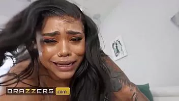 Putar Suzy marie montok menggunakan lekuk tubuhnya untuk memikat tukang pijat mazee untuk meniduri vaginanya yang lapar - brazzers