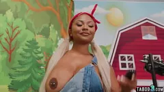 Putar payudara besar orang hitam petani eva maxim di gambar/video porno vulgar waria seks tiga orang