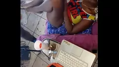 play Heyecanı Deneyin: Gloryhole'da Afro -Amerikan MILF