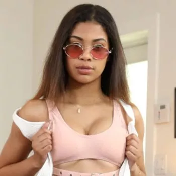 ポルノスター Jeni Angel