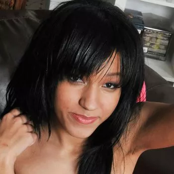 قناة Tess Morgan